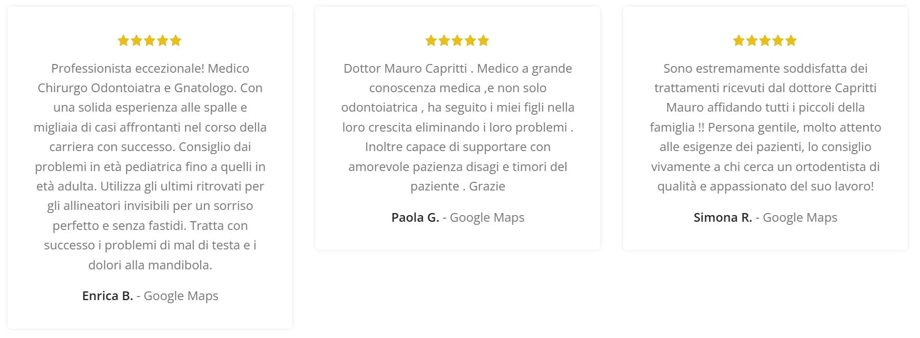 Sezione del sito con tre recensioni Google a cinque stelle dei pazienti
